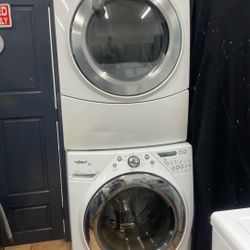 WASHER AND ELECTRIC DRYER 220V