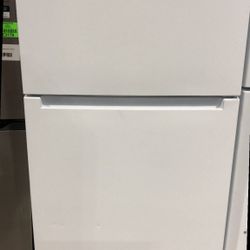 VISSANI MDTF18WHR 18 cu. ft. Top Freezer Refrigerator