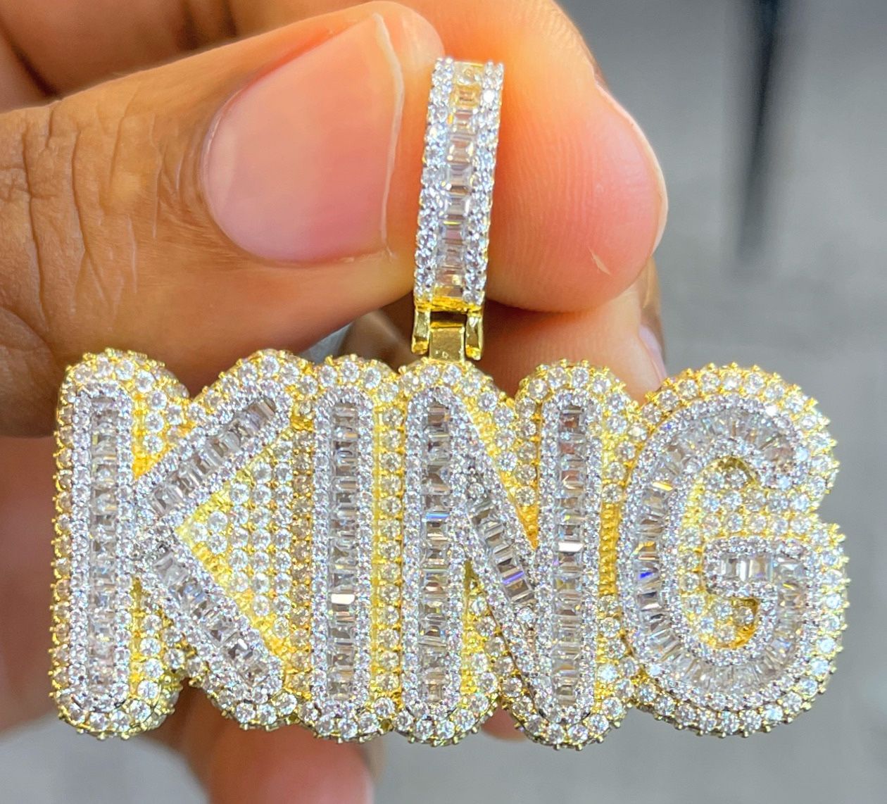 King Pendant