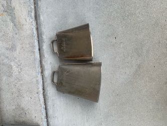 Nice gold Ludwig cow bells selling Together