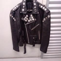 BLACK LEATHER JACKET 