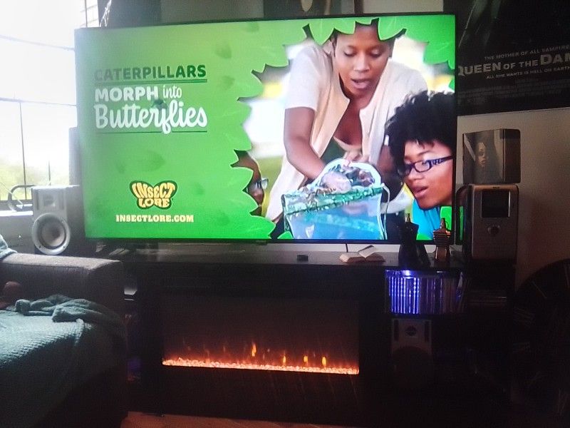 65 In Smart TV