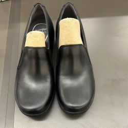 Dansko Black Shoes 