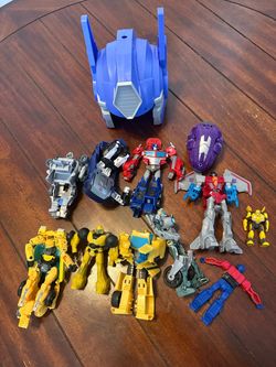 FREE - Transformers Action Figure Lot