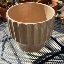 MCM BAUER POTTERY BILTMORE FLOWER POT.