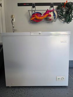Frigidaire® 8.7 Cu. Ft. White Chest Freezer