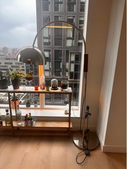 Arc floor lamp