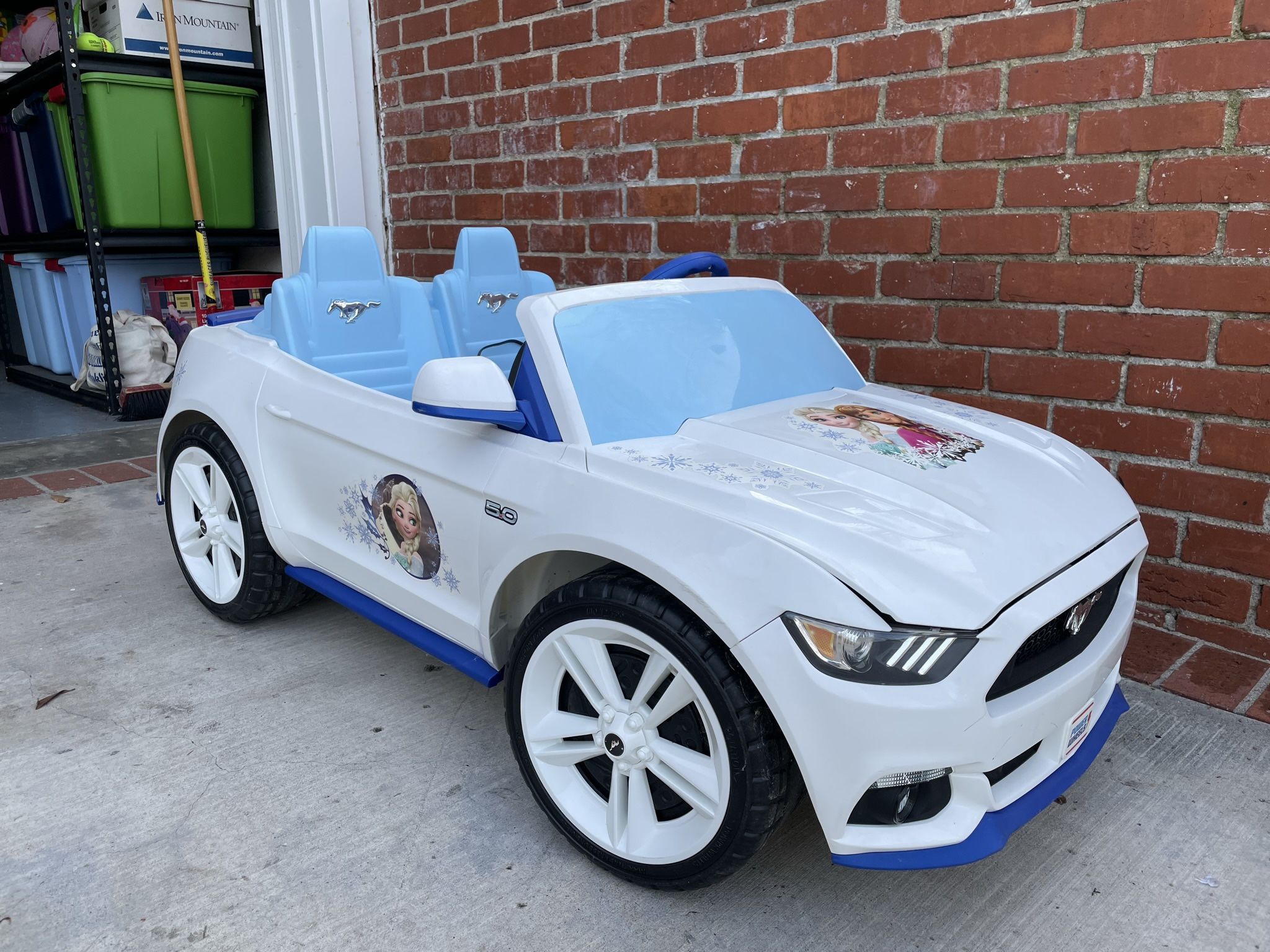 Power Wheels Disney Frozen Mustang