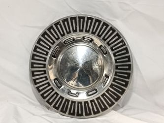 Vintage Ford Hubcap Wheel Cover