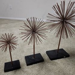 3 PIECE SET 3D METAL STARS $10