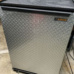 Gladiator Mini Fridge by Whirlpool - CAN DELIVER 