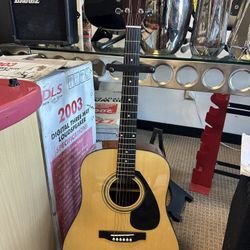 Yamaha Guitar