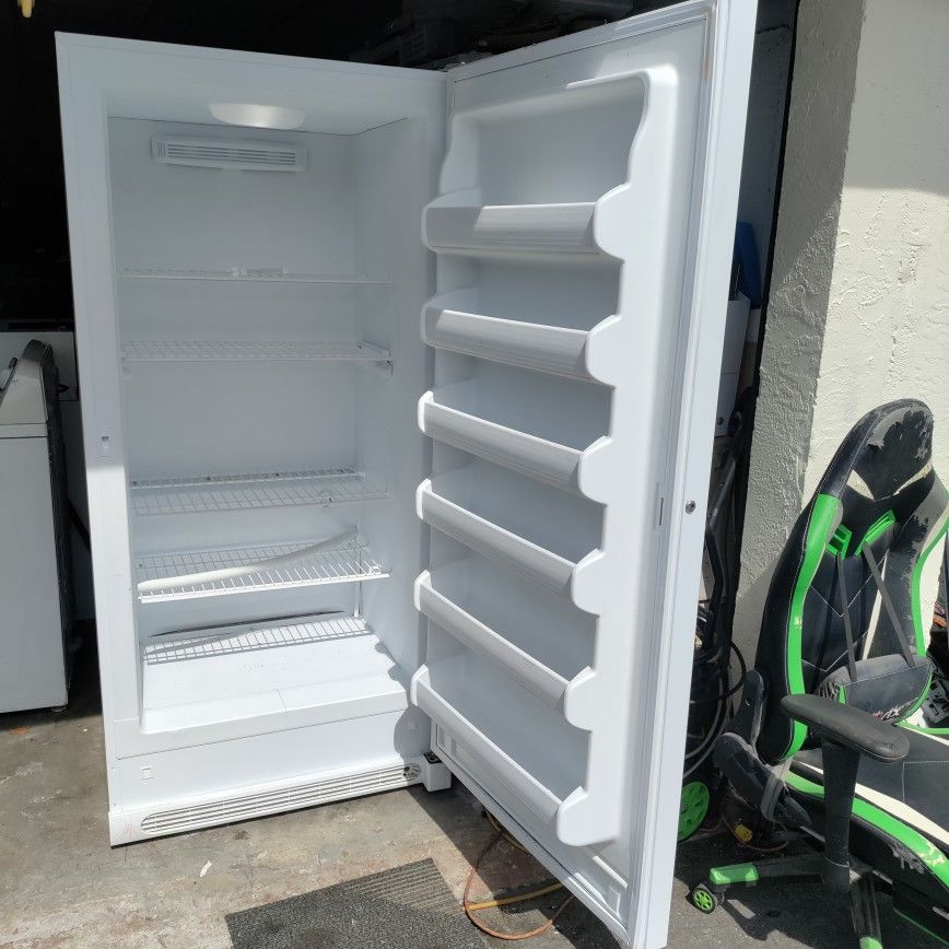 appliance freezer blowout sale 24 cubic feet they all work perfect with a warranty