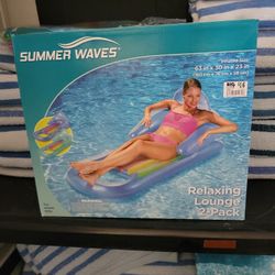 relaxing lounge float