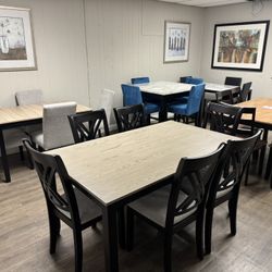 Dining Table Set. 🚚WE DELIVER🚚