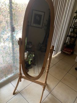 Vintage style standing mirror - light brown wood