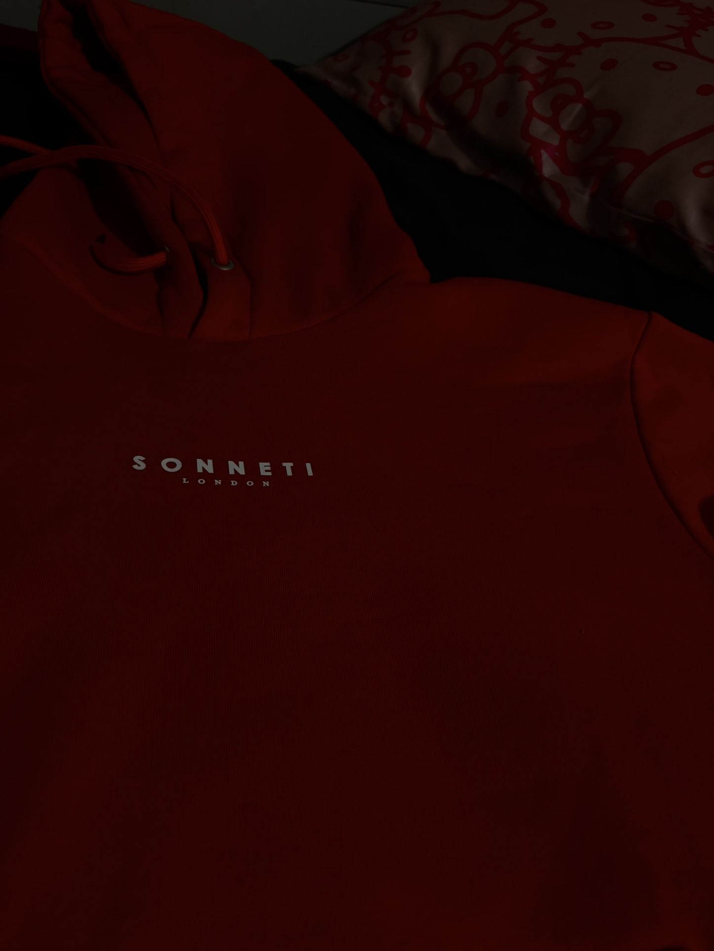 SONNETI LONDON HOODIE