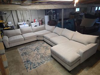 Mammoth 4 Piece Sectional