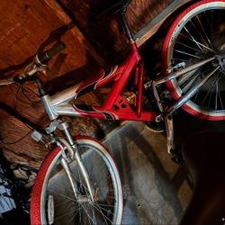Vertical Xl2 Red Bike 