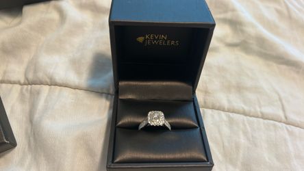 Kevin Jewelers Diamond  Engagement Ring