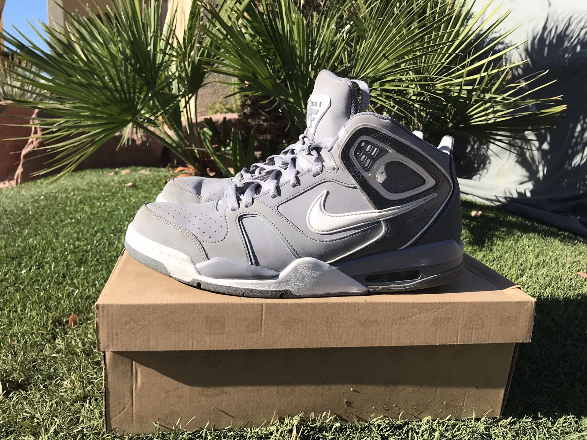 Nike air flight falcon