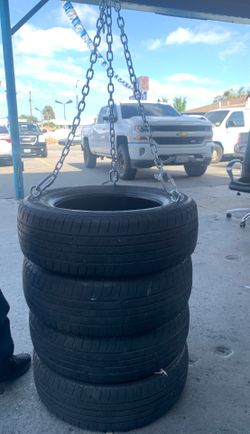 Tire boxing bag