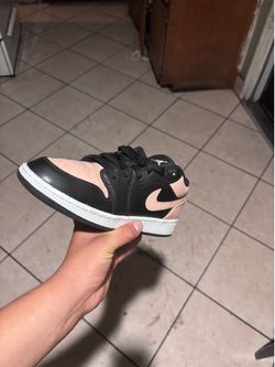 Wmns Air Jordan 1 Low SE 'Pink Foam Black'