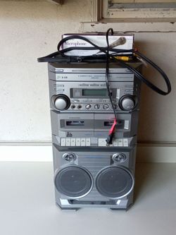 The Singing Machine Karaoke Machine (SMG-299) With Brand New Microphone $50