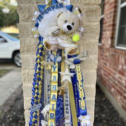 customized homecoming mums 