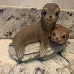 HOMCO MASTERPIECE HAND PAINTED PORCELAIN SEALS 1981 