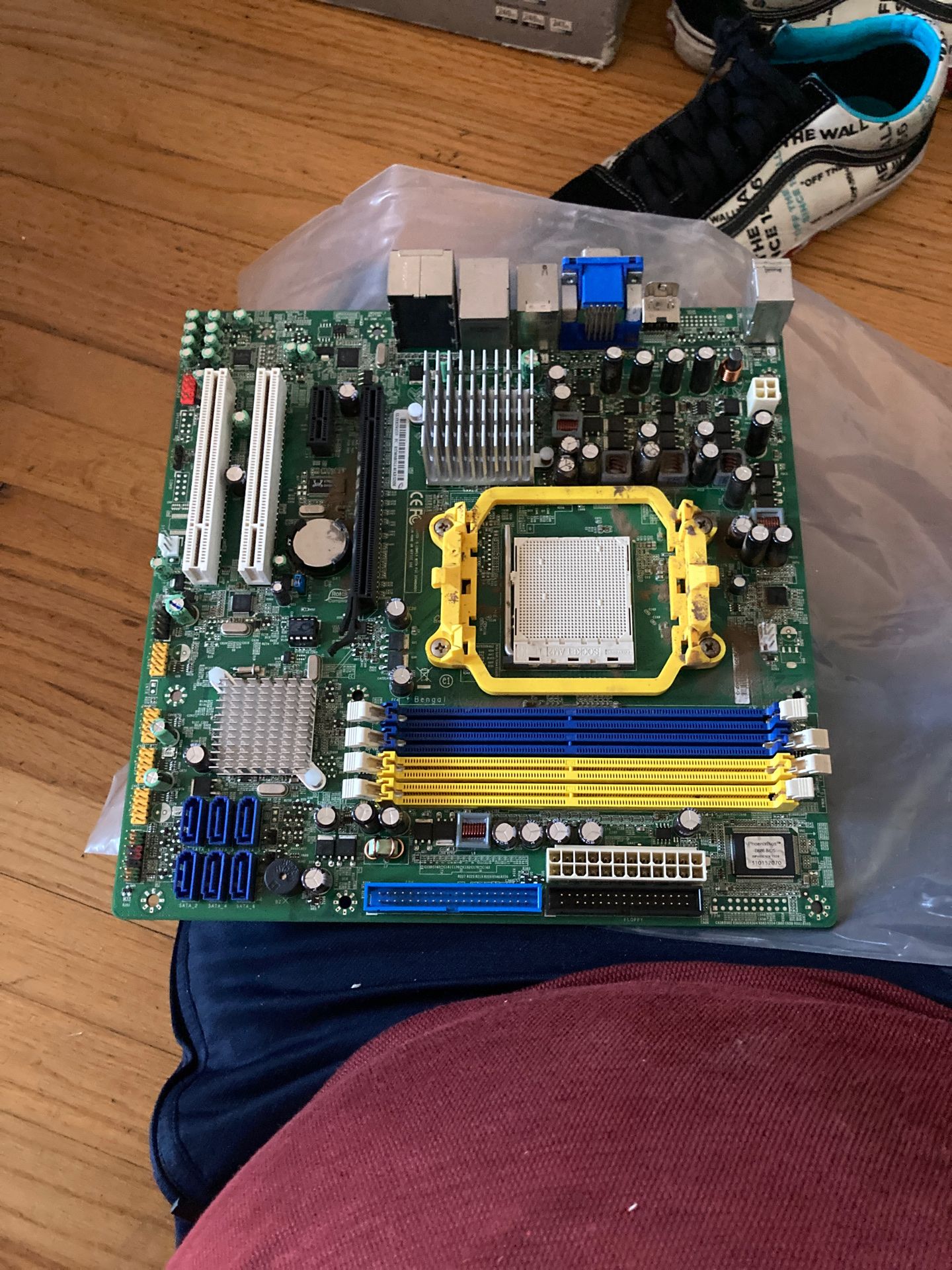 Mother board don’t know the brand