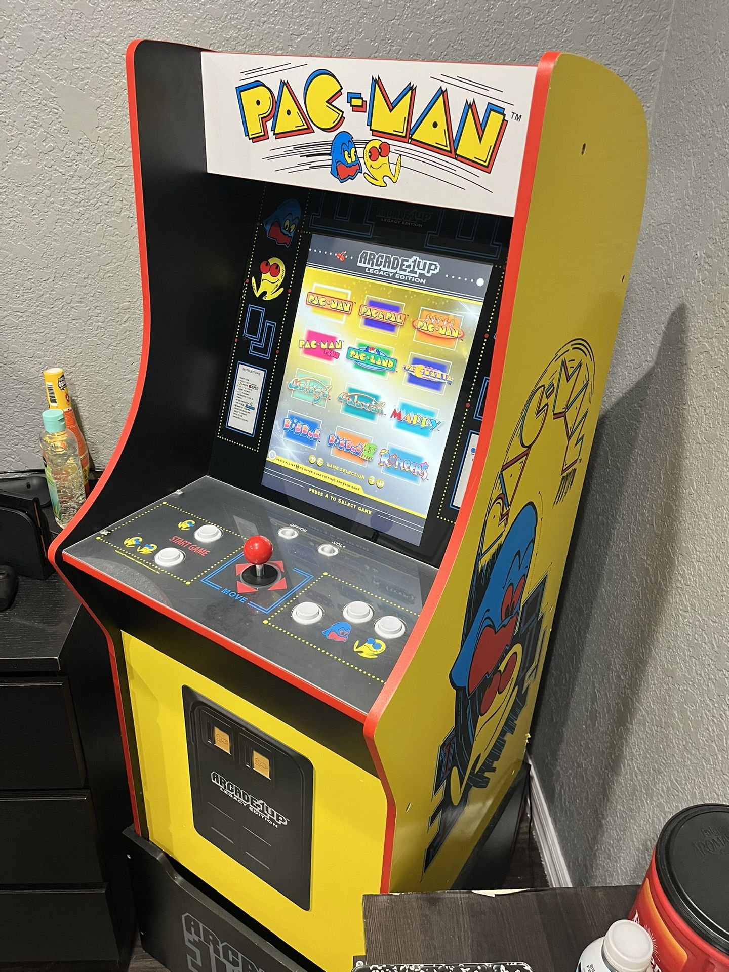 Pac-Man Machine
