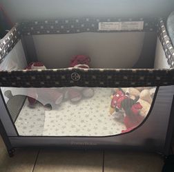 Play pin Crib