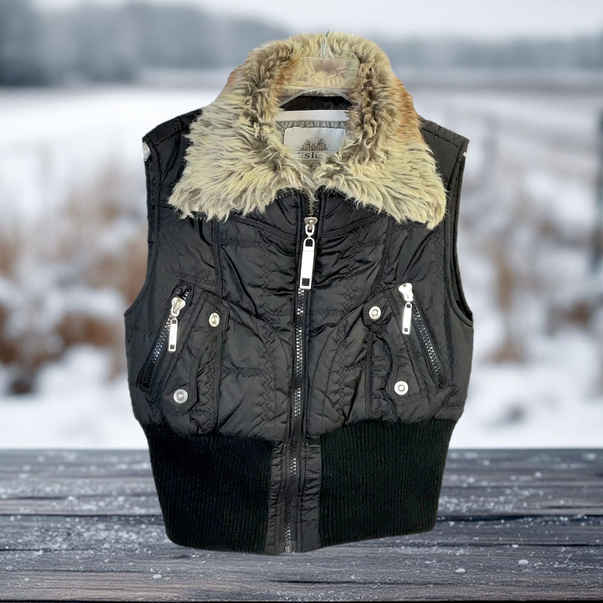 Esley Black Zip Puffer Winter Vest w Faux Fur Collar & Wide Ribbed Elastic Bottom Band Women Medium