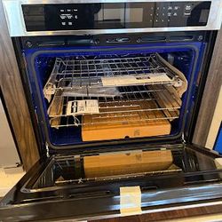 GE 30" Single Electric Wall Oven