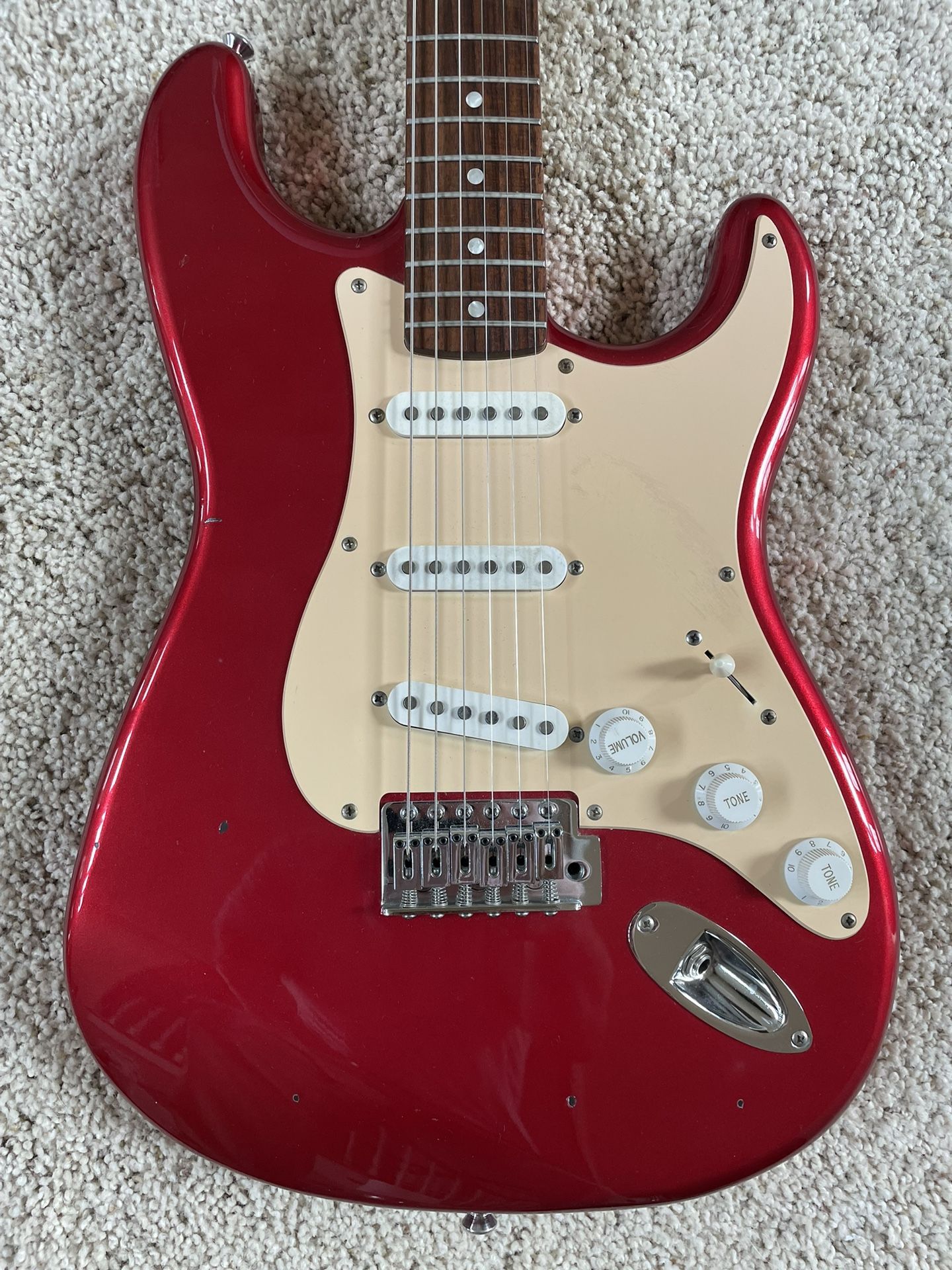 Squier (Gold Label) Stratocaster Electric Guitar