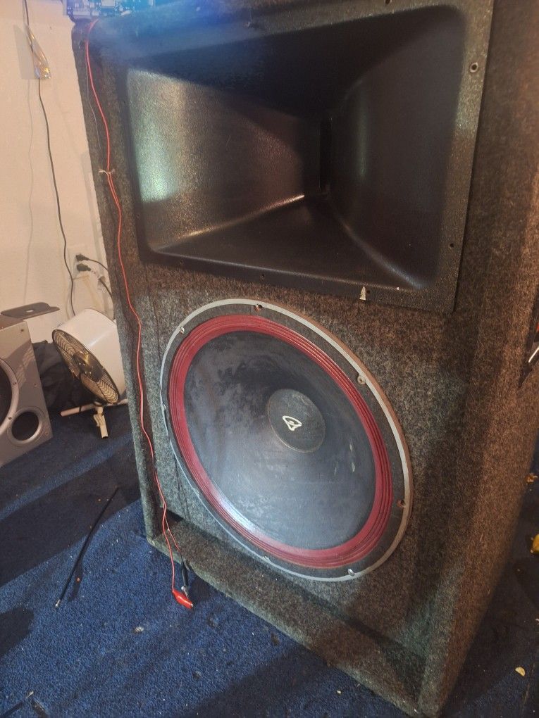 Cerwin Vega Large Speaker 
