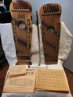 2 Vintage Violin-Ukes