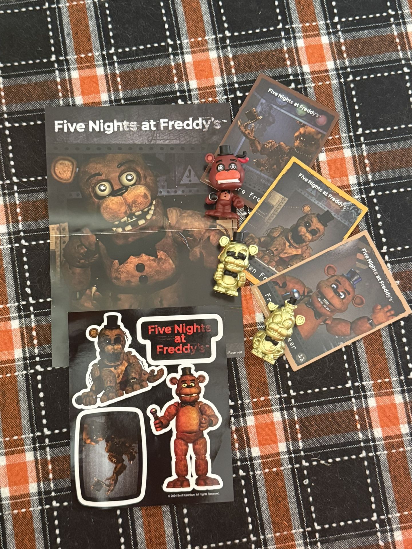 Five Nights At Freddy’s Mini Figs, Stickers And Cards