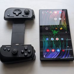 Razer Edge Gaming Tablet And Kishi V2 Pro Controller