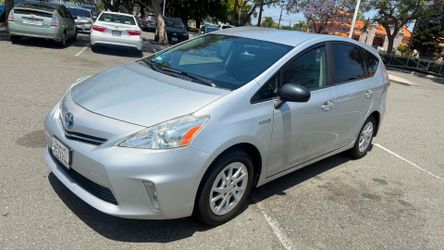 2014 Toyota Prius V