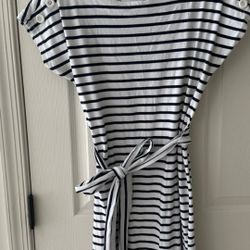 New motherhood Maternity Dress Size Large 