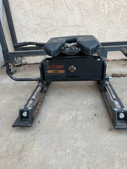 Curt A16 fifth wheel slider hitch