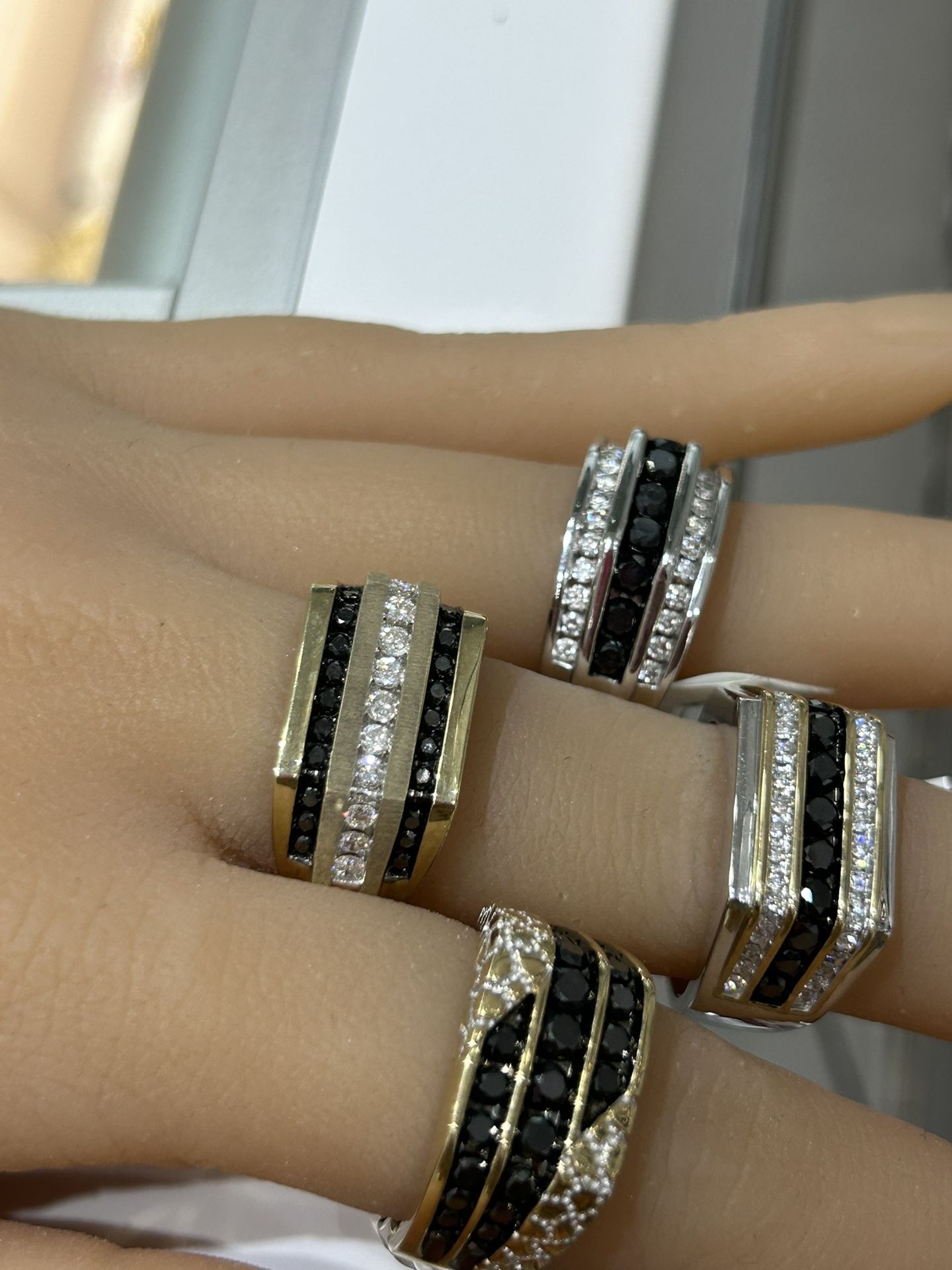 10KT Gold Mens Black Natural Diamond Rings