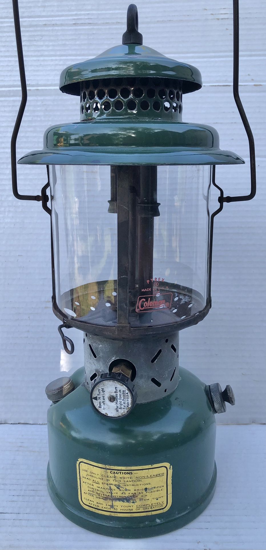Coleman Lantern 220C 1946 Works 