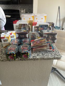 30th anniversary Pokemon Lot