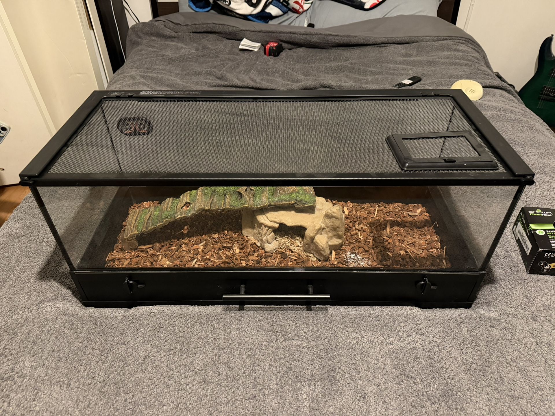 Reptile Enclosure 