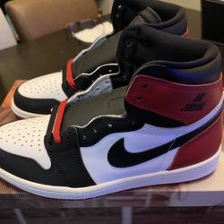 Jordan 1 retro high black toe size 8.5 new 