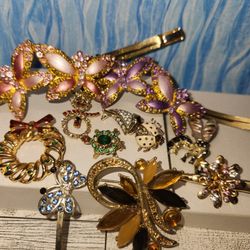 #2315, MID CENTURY RHINESTONES BROOCH ENAMEL AND HAIR PIN.11 ITEMS