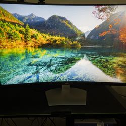 Dell 32” Curved FHD Monitor
